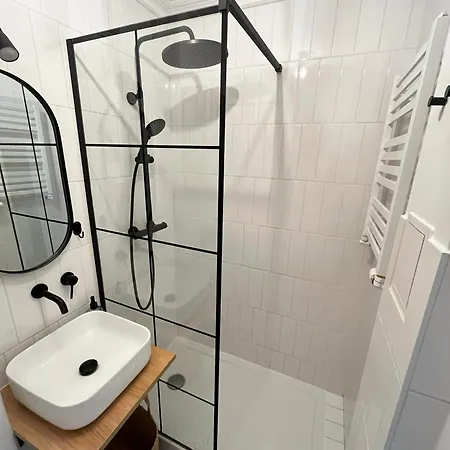 Mila - Muzeum Polin Апартаменты